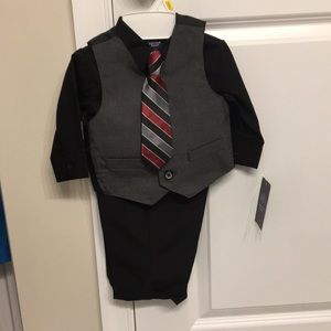 Jonathan Strong 4 piece suit